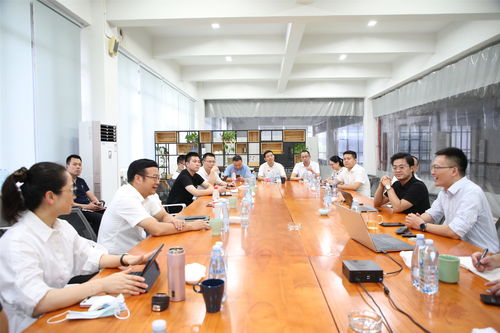 深化“三服務”助力綠色發展——周一富帶隊調研生物質成型燃料銷售工作